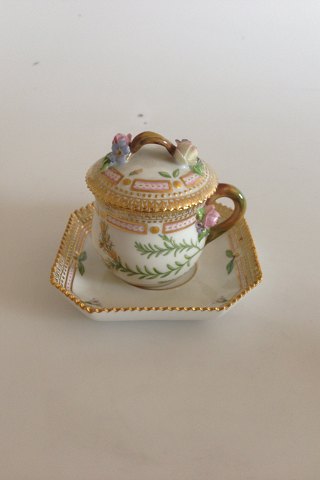 Royal Copenhagen Flora Danica Cream Kop No 3514