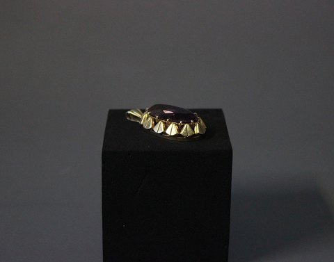 Pendant in 14 ct. gold and beautiful amethyst.
5000m2 showroom. 
