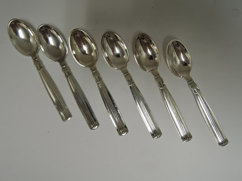 Lotus
Silver (830)
teaspoon