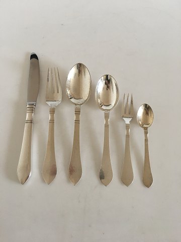 Georg Jensen Sterling Sølv Antik Bestik Sæt til 12 Pers. 65 Dele.