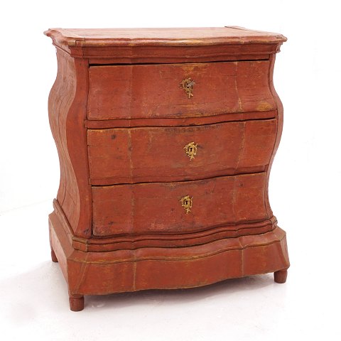 Rococo chest of drawers in original colors. 
Denmark circa 1760. H: 96cm. Top: 55x84cm