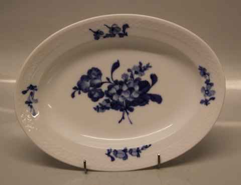 Danish Porcelain Blue Flower braided Tableware 8020-10 Large oval serving 
platter  47.5 x 37 cm