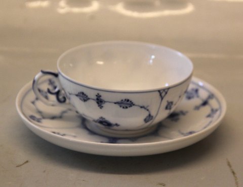 Blue Fluted Danish Porcelain 086-1 Tea cup, thin 4.5 x 9.8 cm & saucer 14.8 cm
