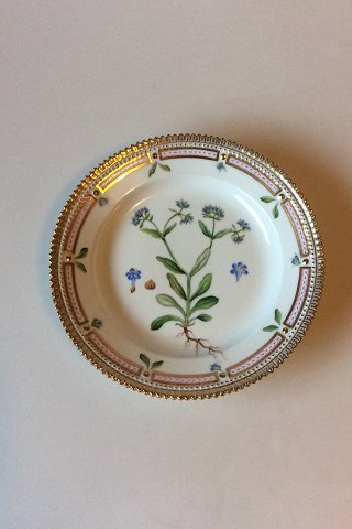 Royal Copenhagen Flora Danica Salat Tallerken no. 3573 / 621