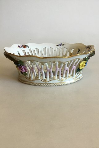 Royal Copenhagen Fuld Saksisk Blomst, oval frugtskål med gennembrudt kant. No 
1581