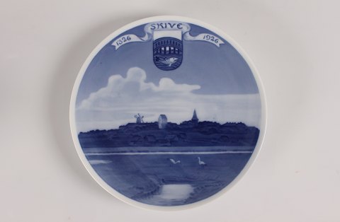Royal CopenhagenPlatte Skive 1326-1926