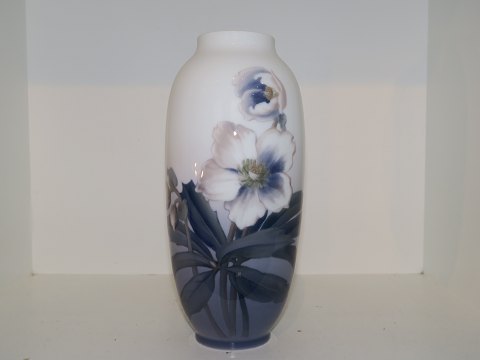 Bing & Grondahl, 
Art Nouveau vase from 1915-1948 -artist signed