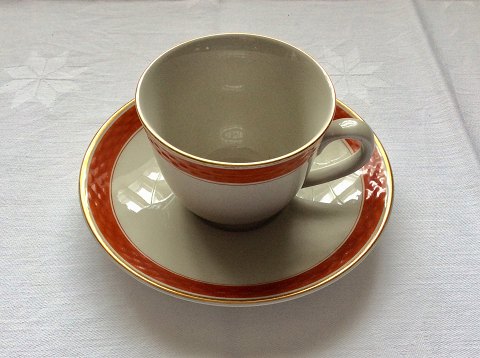Aluminia
Coffee cup with saucer
*60DKK