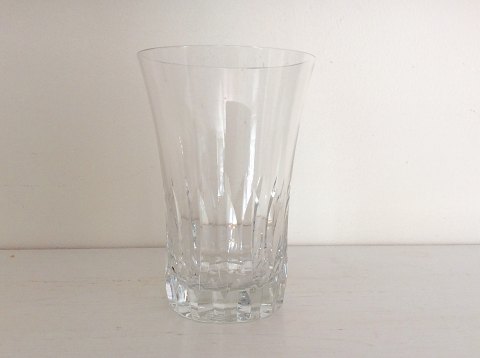 Lyngby Glas
Paris
Vand
*40Kr