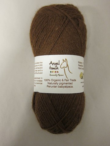 Baby Alpaca Angel Touch
100% BABY ALPACA
Baby Alpaca Angel Touch is a natural product from Peru and is NOT dyed, and the 
fibres are NOT mixed with oil
The colour shown is: Brown Dark, Colourno LFZ
1 ball of Baby Alpaca containing 50 grams