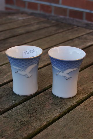 Seagull with gold Danish porcelain, small vases 7cms