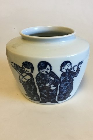 Bing & Grøndahl Porcelænsvase med tre musikanter No 10405/649