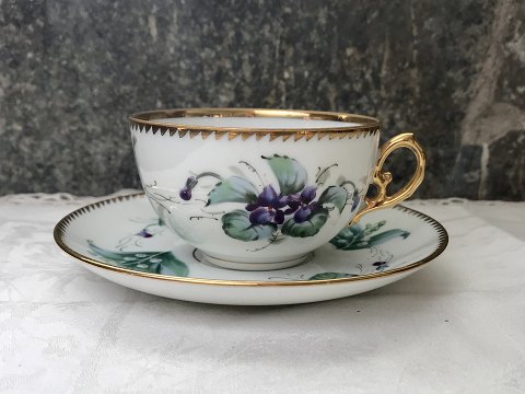 Bing & Grondahl
flora Decoration
Coffeeset
# 107
* 225kr