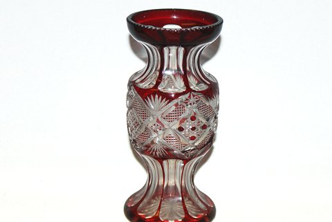 Red Beechmine crystal vase