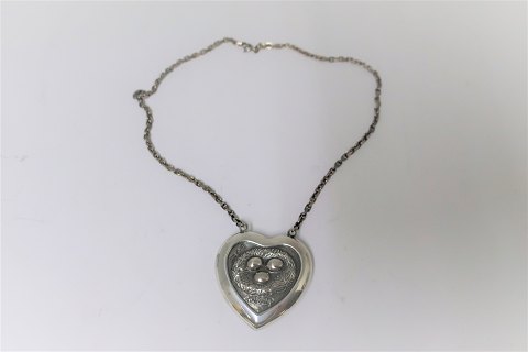 Heerup
Sterling (925)
Heart with chain
