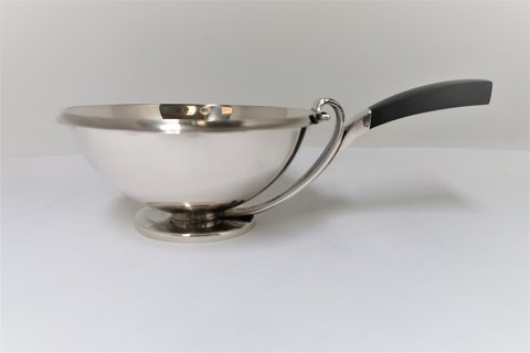 Georg Jensen
Kasserolle
Sterling (925)
Design; Harald Nielsen
Model 761