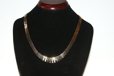 Brick Necklace with gradient 7 Rows, 14 Karat Gold
