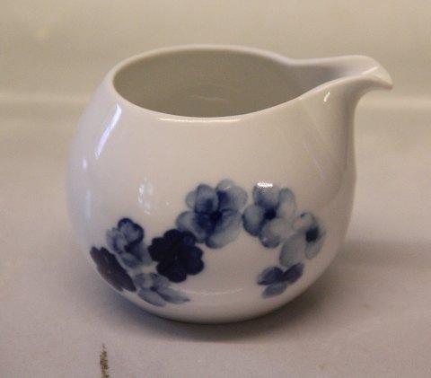 Troja B&G Porcelain 303 Creamer 5.5 cm	