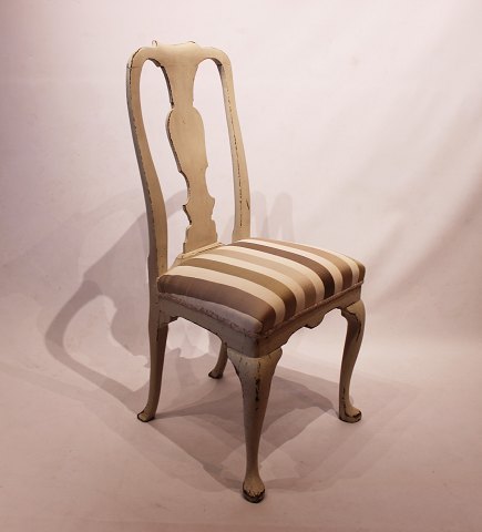 White painted Rococo dining chair with striped upholstery, from the 1760s.
5000m2 showroom.