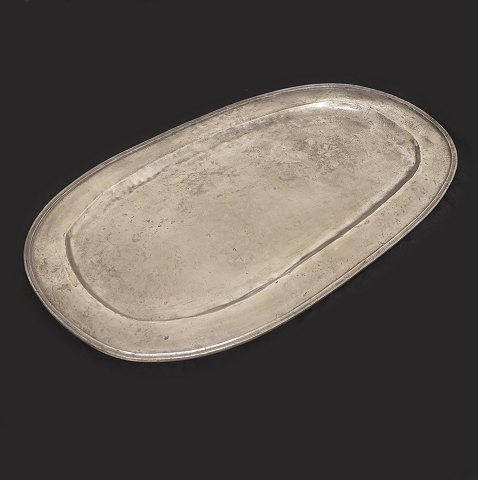 A very large pewter tray by L. C. W. Buntzen, 
Copenhagen, 1844. Signed. Size: 83x46cm