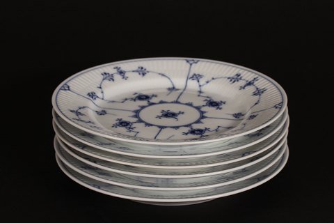 Royal Copenhagen 
Blue Fluted Plain
Dish 179
Diameter 19 cm
