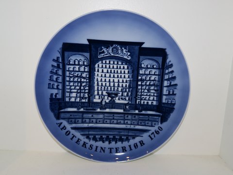 Royal Copenhagen 
Apotekerplatte 1982