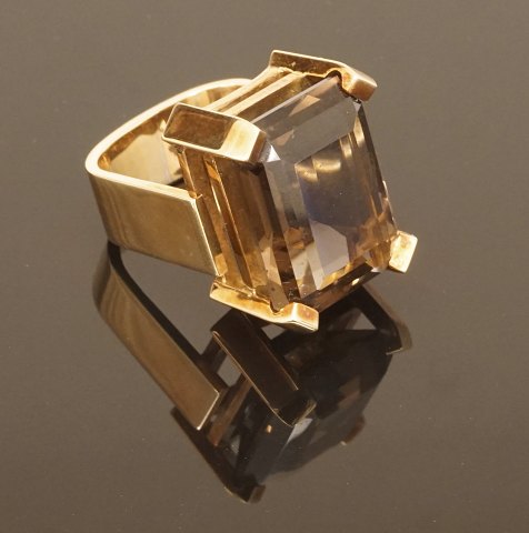 Ole Lynggaard, Denmark. Cocktailring, 14ct gold. 
Ringsize: 55