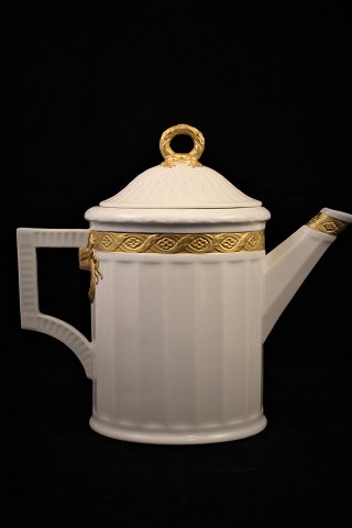 Kaffekande i Guld Vifte fra Royal Copenhagen.
H:22cm.