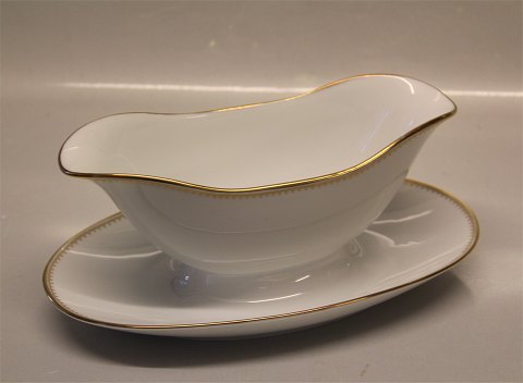 B&G Minuet White form, saw tooth gold rim, form 601 008 Gravy boat 20 cm (311)
