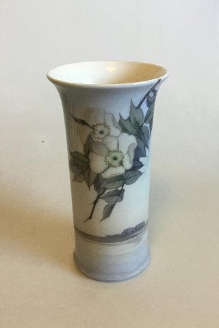 Royal Copenhagen Art Nouveau vase No 1225/887 PMN