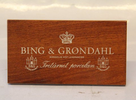 B&G Porcelain Wooden dealersign 7 x 13 cm