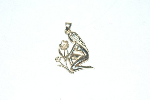 Pendant girl with flower 14 carat gold