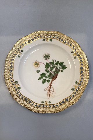 Royal Copenhagen Flora Danica Frokosttallerken No 20/3554 med gennembrudt kant