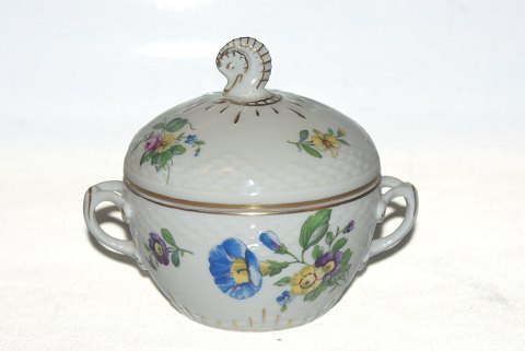 Bing and Grondahl Saxon Flower, sugar bowl