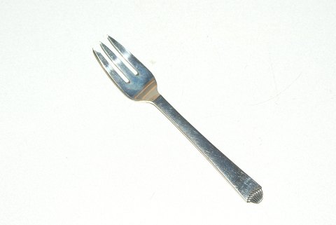 Heritage Silver No 4 Silver cake fork
Hans Hansen No. 4