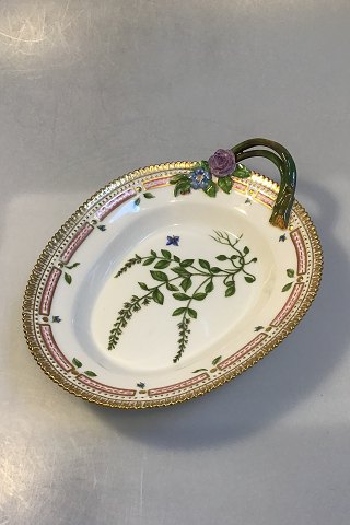 Royal Copenhagen Flora Danica Oval Assiette No20/3540