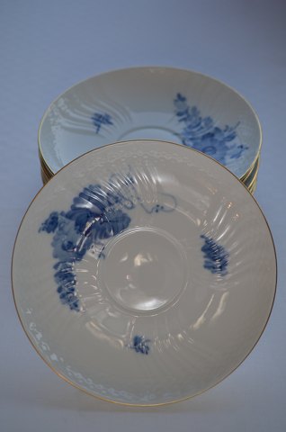 Royal Copenhagen  Blue flower curved with gold Sauceres  1550 & 1872