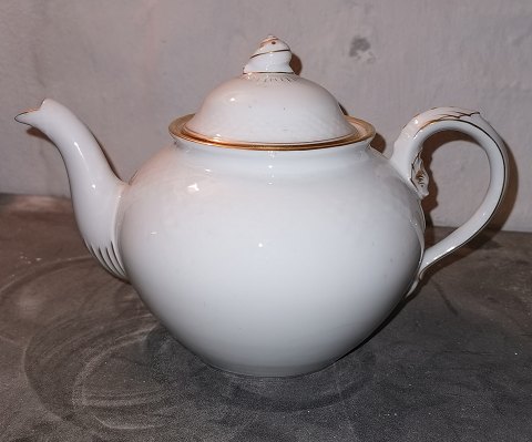 Round B&G Hartmann teapot