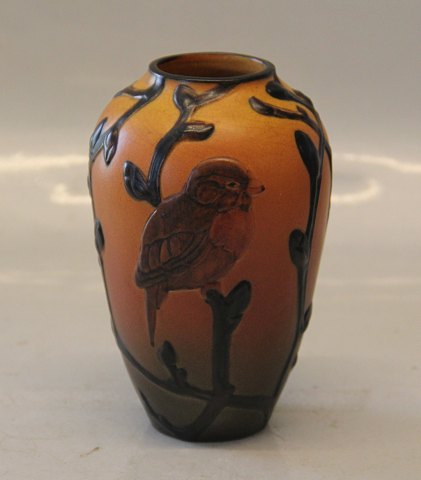 Ipsen 680 V1 Vase with bird and branches 14.5 cm Brostroem 1909
 Danish Art Pottery 1843-1955