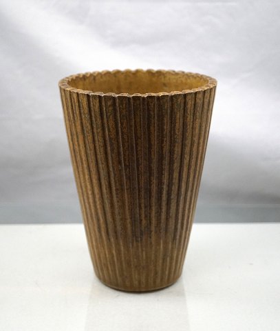 Arne Bang 
vase