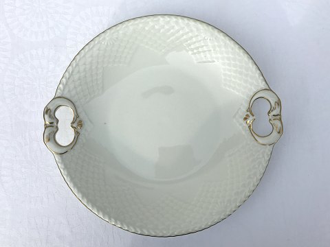 Bing & Grondahl
Åkjær Cream
Cake dish with handle
# 101
* 250 kr