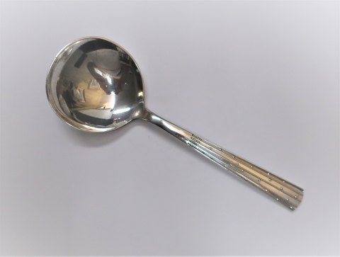 Champagne. Silver cutlery (830). Serving spoon. Length 20 cm.