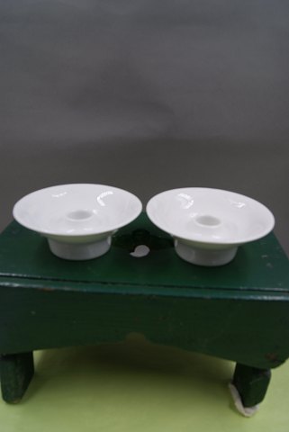Hvid Magnolia porcelæn, par lave lysestager 4,5cm
