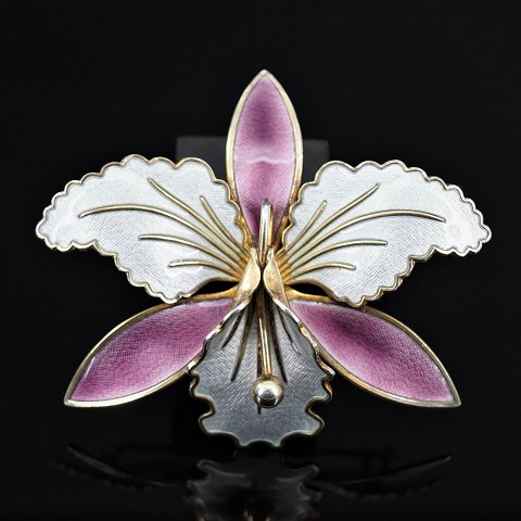 A Norwegian enamel brooch, sterling silver, a flower