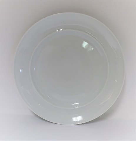 Bing & Grondahl. White, Henning Koppel. Dinner plate. Diameter 24.5 cm. (2. 
Sorting). There are 6 in stock. The price is per piece.
