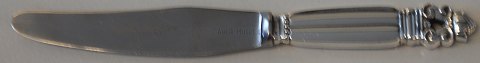 Acorn Lunch Knife
Produced by Georg Jensen. # 23
Length 20,5 cm.