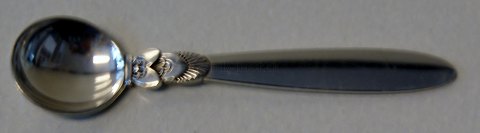 Cactus Salt spoon Silver
Produced by Georg Jensen. 
Length 5.5 cm.