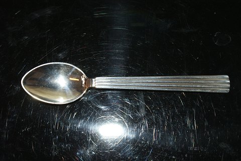 Bernadotte Teaspoon small # 33
Produced by Georg Jensen.