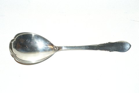 Serving spoon 
Flora