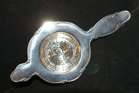 Tesi Frijsenborg Sølvbestik
Længde 14,4 cm.